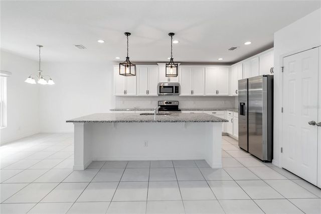 928 AVENAL LANE, Davenport, FL 33837
