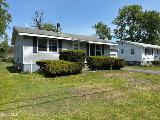 419 Clayton Road, Schenectady, NY 12304
