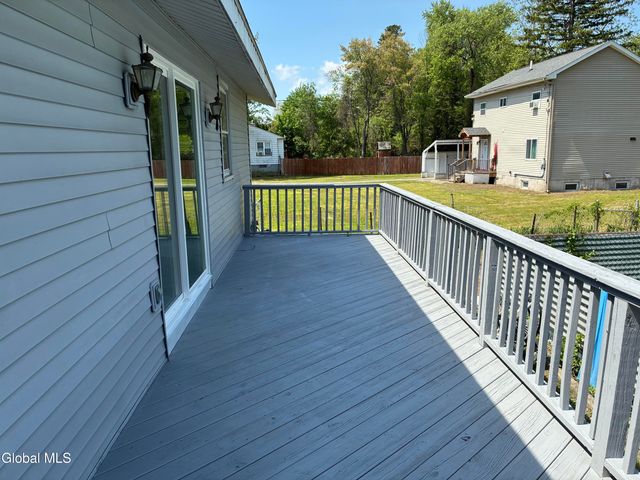 419 Clayton Road, Schenectady, NY 12304