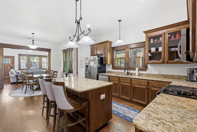 2114 Hurley Avenue, Fort Worth, TX 76110
