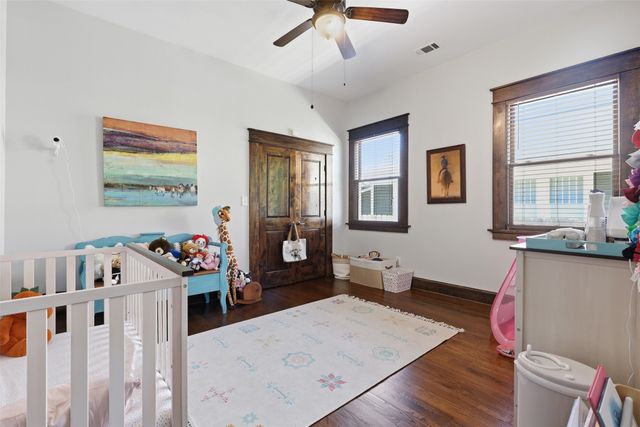 2114 Hurley Avenue, Fort Worth, TX 76110