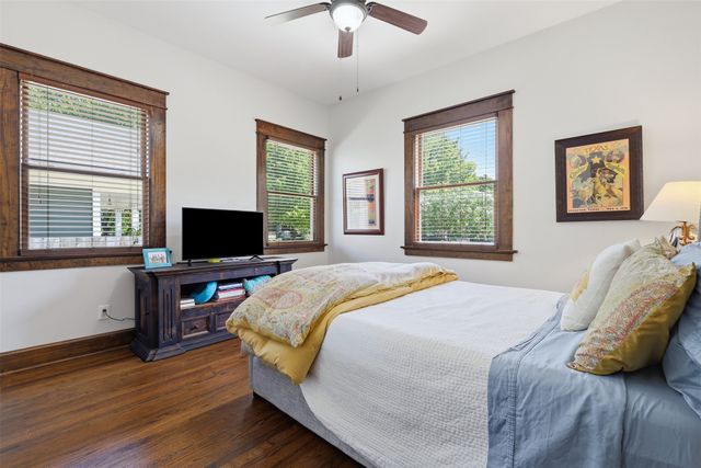 2114 Hurley Avenue, Fort Worth, TX 76110