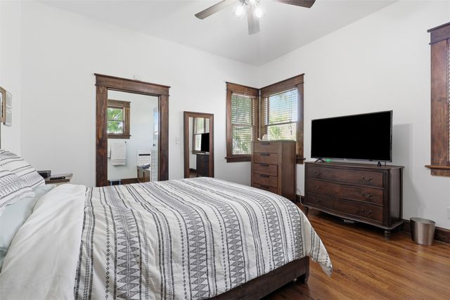 2114 Hurley Avenue, Fort Worth, TX 76110