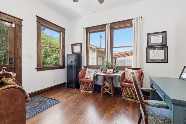 2114 Hurley Avenue, Fort Worth, TX 76110