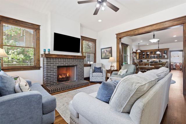 2114 Hurley Avenue, Fort Worth, TX 76110