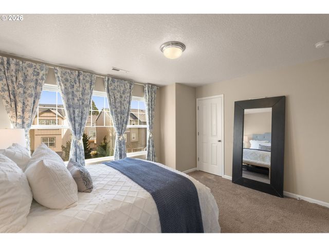 10999 Sw SAGE Ter, Portland, OR 97223