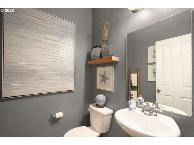 10999 Sw SAGE Ter, Portland, OR 97223