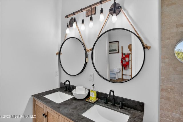 218 West Avenue, Long Beach, MS 39560