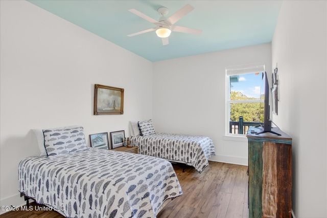 218 West Avenue, Long Beach, MS 39560