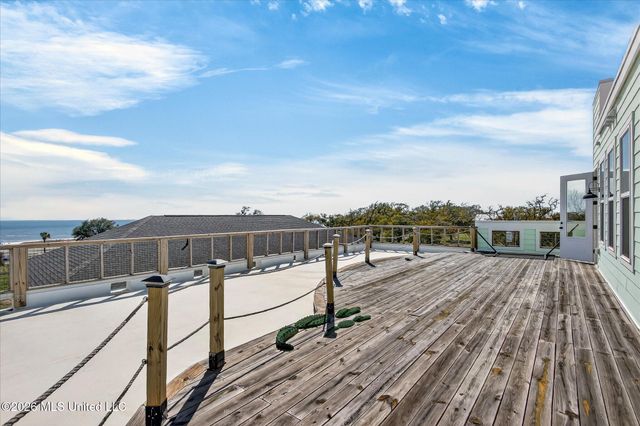 218 West Avenue, Long Beach, MS 39560