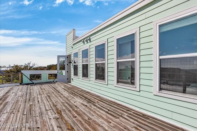 218 West Avenue, Long Beach, MS 39560