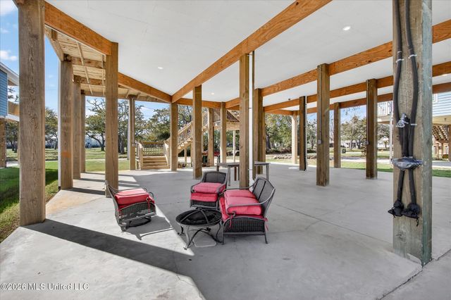 218 West Avenue, Long Beach, MS 39560