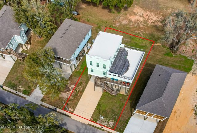 218 West Avenue, Long Beach, MS 39560