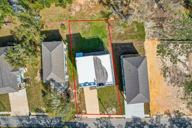 218 West Avenue, Long Beach, MS 39560