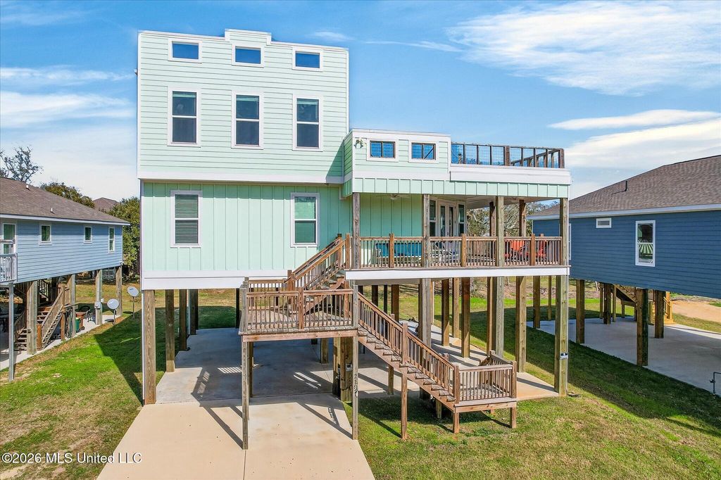 218 West Avenue, Long Beach, MS 39560