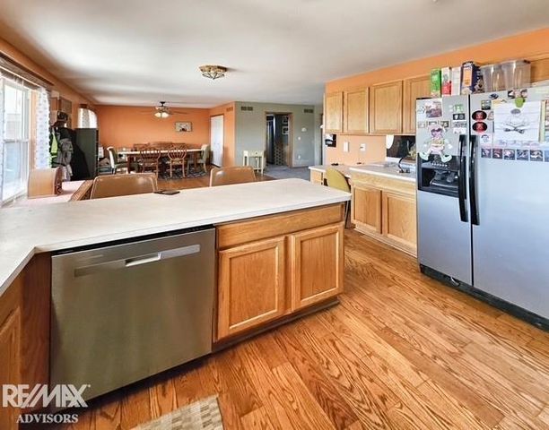 54690 Beacon Cove Circle, New Baltimore, MI 48047
