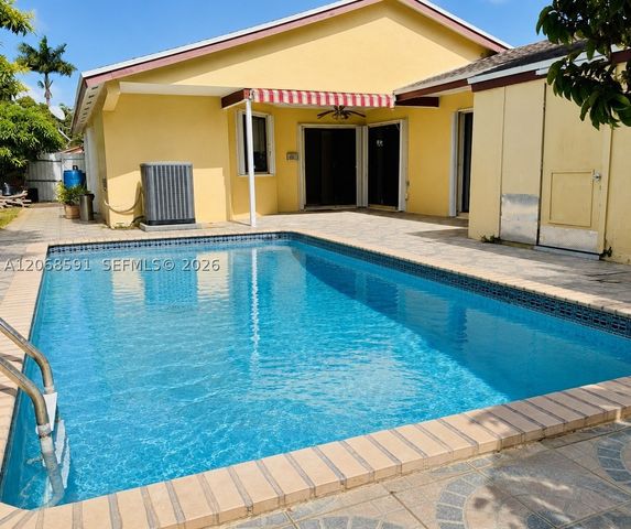 19226 SW 123rd Ave, Miami, FL 33177
