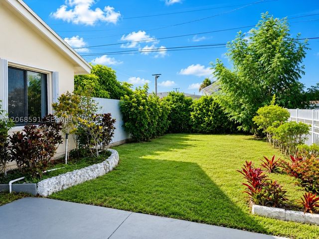 19226 SW 123rd Ave, Miami, FL 33177
