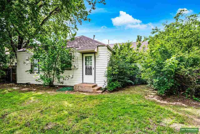 1707 NW Kinyon Ave, Lawton, OK 73505