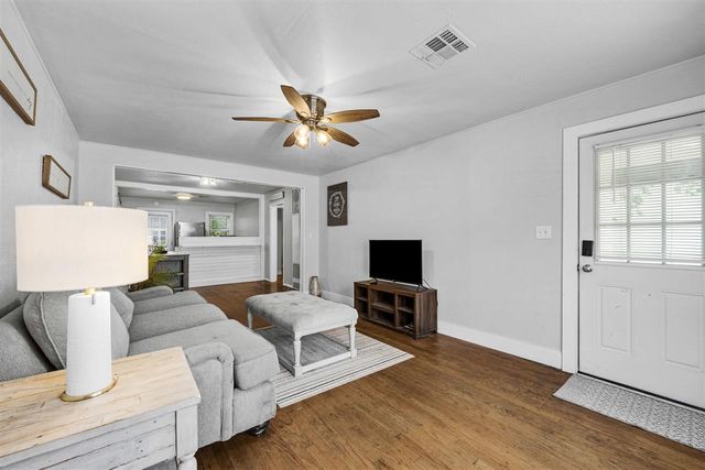 1707 NW Kinyon Ave, Lawton, OK 73505