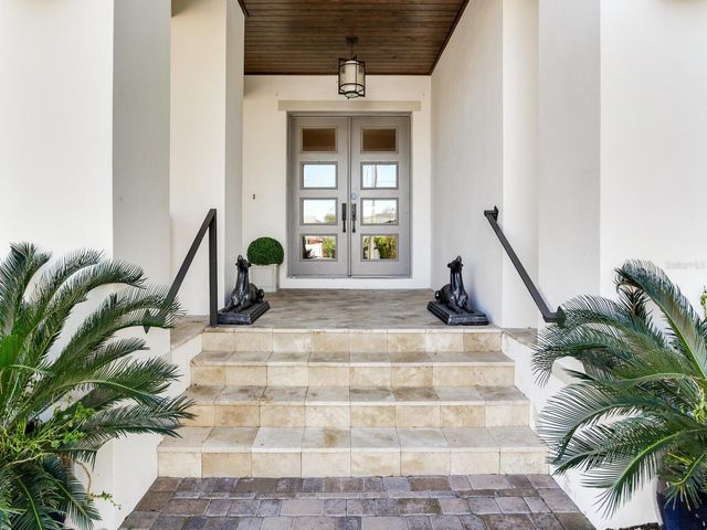 2501 S DUNDEE STREET, Tampa, FL 33629