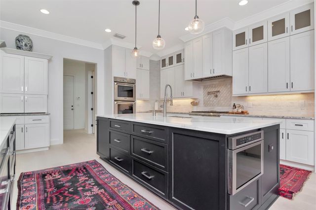 2501 S DUNDEE STREET, Tampa, FL 33629