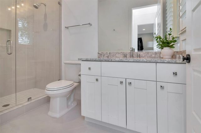 2501 S DUNDEE STREET, Tampa, FL 33629