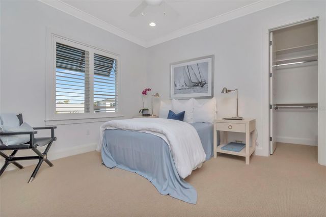 2501 S DUNDEE STREET, Tampa, FL 33629