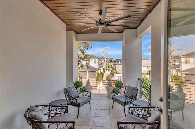 2501 S DUNDEE STREET, Tampa, FL 33629