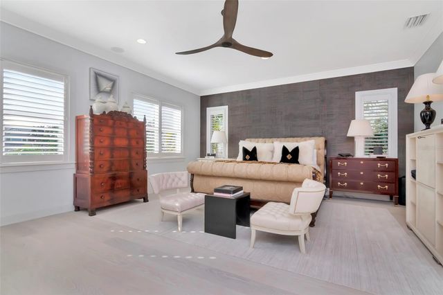 2501 S DUNDEE STREET, Tampa, FL 33629