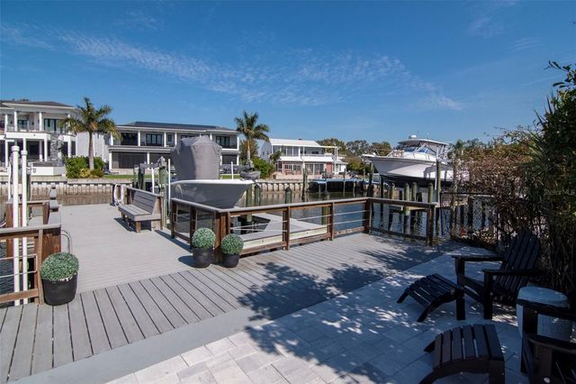 2501 S DUNDEE STREET, Tampa, FL 33629