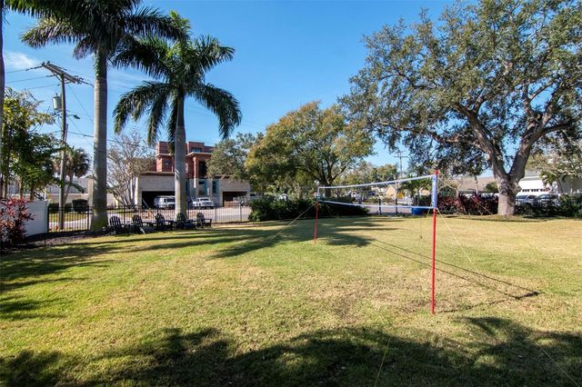 2501 S DUNDEE STREET, Tampa, FL 33629