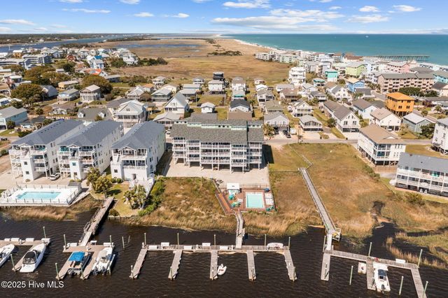 111 Florida Avenue Apt 3, Carolina Beach, NC 28428