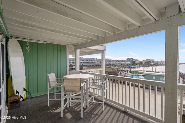 111 Florida Avenue Apt 3, Carolina Beach, NC 28428