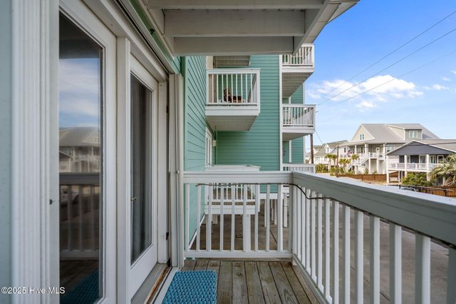111 Florida Avenue Apt 3, Carolina Beach, NC 28428
