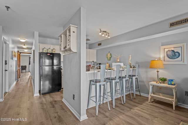 111 Florida Avenue Apt 3, Carolina Beach, NC 28428