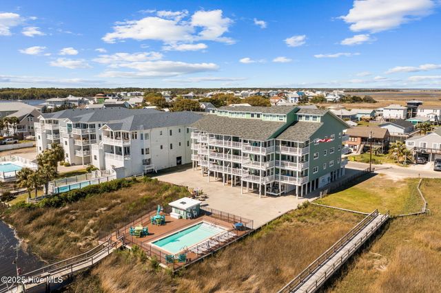 111 Florida Avenue Apt 3, Carolina Beach, NC 28428