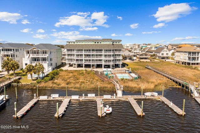 111 Florida Avenue Apt 3, Carolina Beach, NC 28428