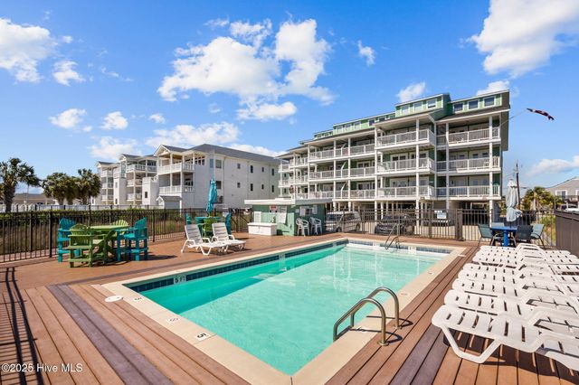 111 Florida Avenue Apt 3, Carolina Beach, NC 28428