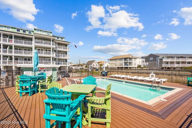 111 Florida Avenue Apt 3, Carolina Beach, NC 28428
