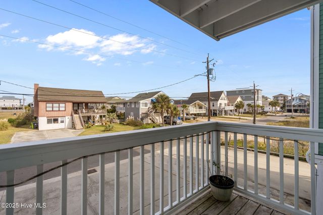 111 Florida Avenue Apt 3, Carolina Beach, NC 28428