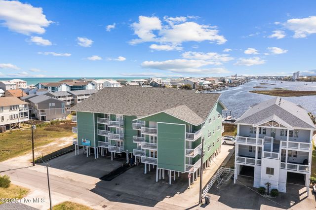111 Florida Avenue Apt 3, Carolina Beach, NC 28428