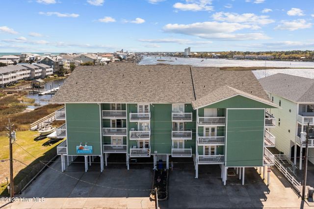 111 Florida Avenue Apt 3, Carolina Beach, NC 28428