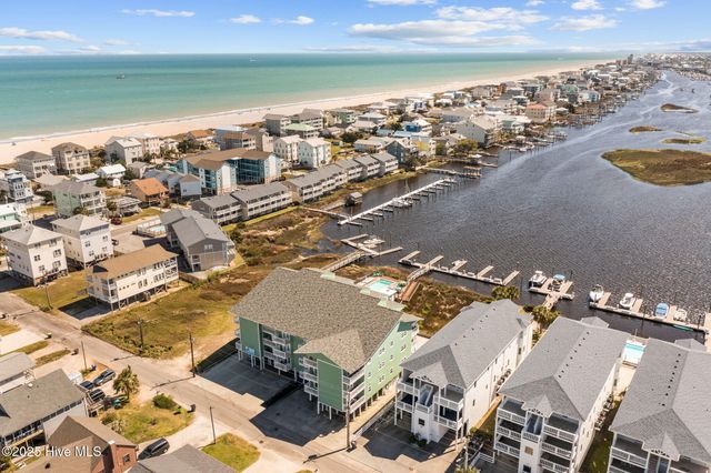 111 Florida Avenue Apt 3, Carolina Beach, NC 28428