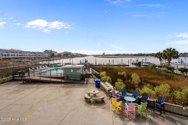 111 Florida Avenue Apt 3, Carolina Beach, NC 28428