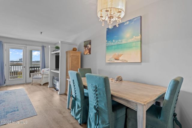 111 Florida Avenue Apt 3, Carolina Beach, NC 28428