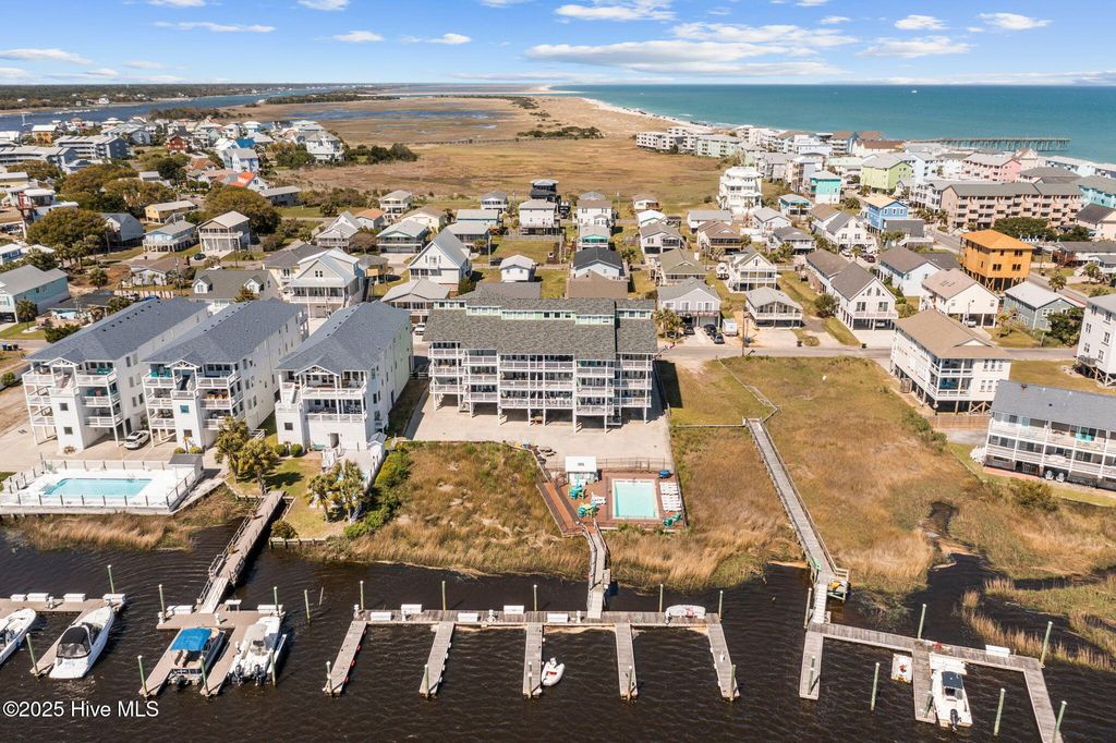 111 Florida Avenue Apt 3, Carolina Beach, NC 28428