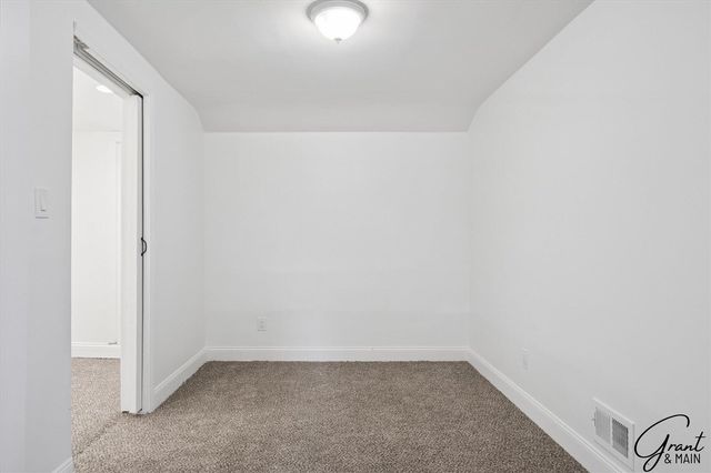 15375 Sussex Street, Detroit, MI 48227