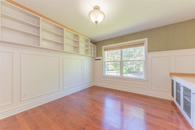 2243 Old Falls Drive, Ann Arbor, MI 48103