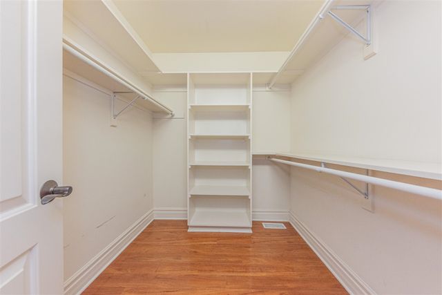 2243 Old Falls Drive, Ann Arbor, MI 48103